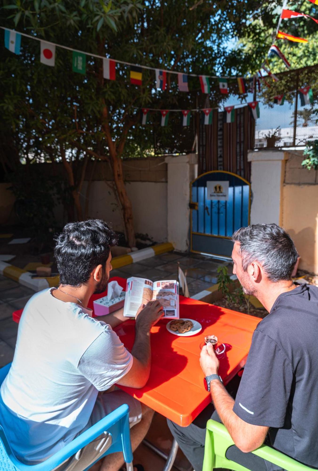Extra Traveller Hostel Aqaba Luaran gambar