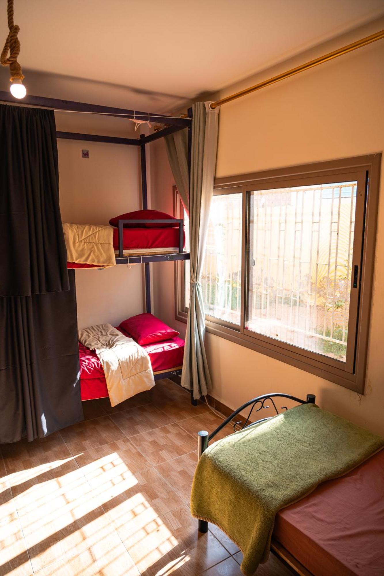 Extra Traveller Hostel Aqaba Luaran gambar